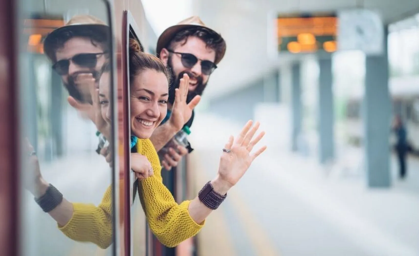 Nachhaltiges Reisen Zug statt Flug jungen Menschen